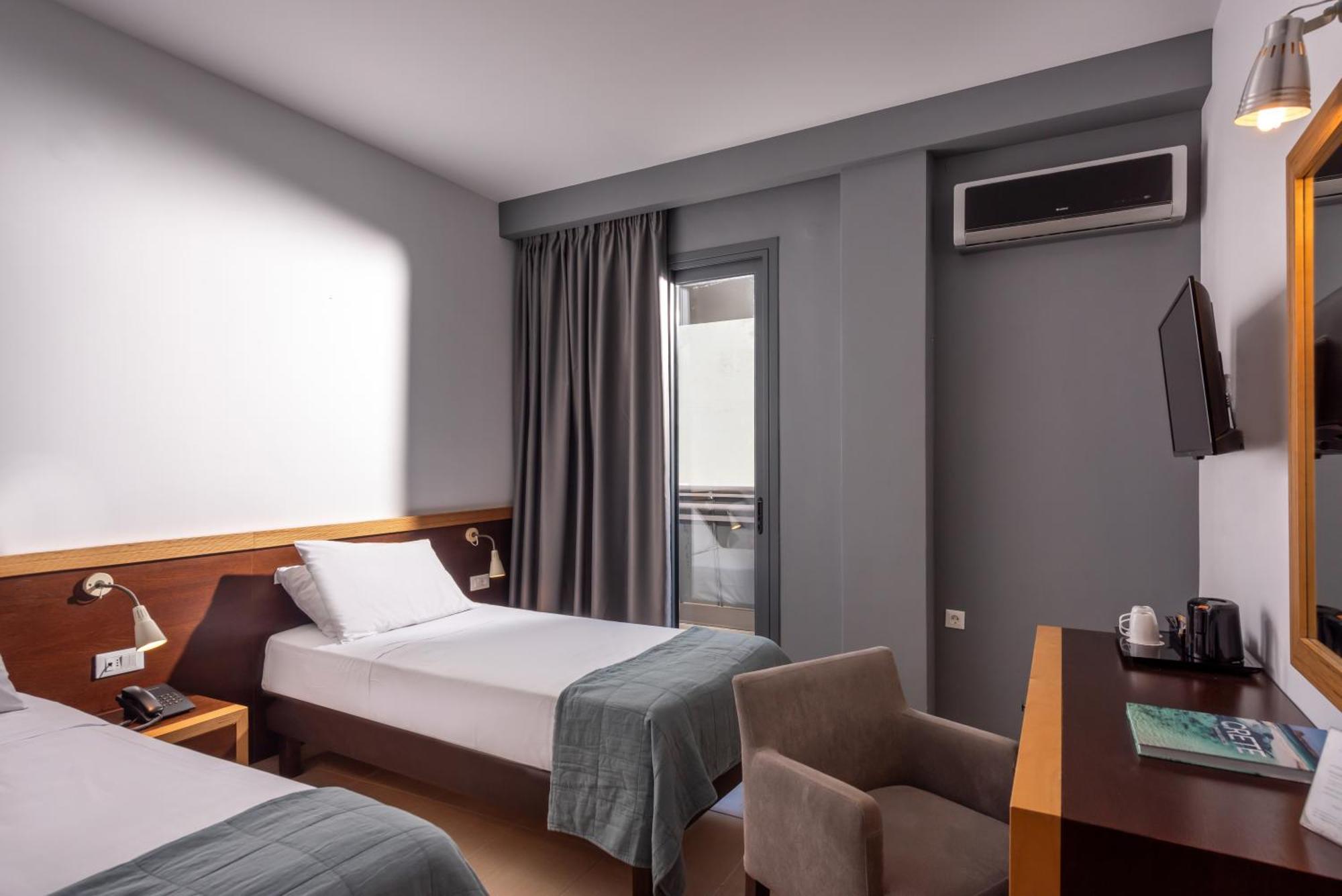 Iraklion Hotel 3*