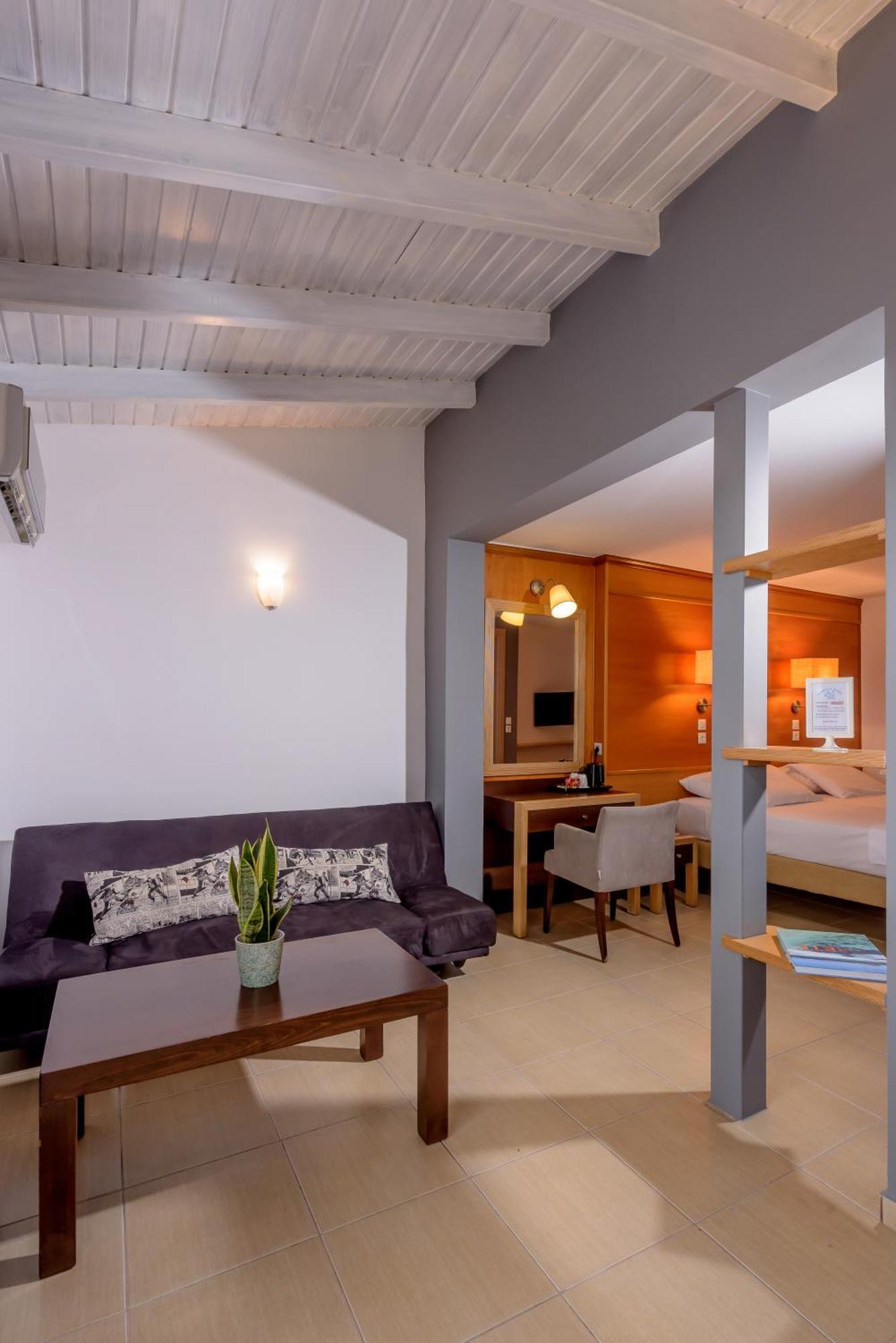Iraklion Hotel Отель 3*
