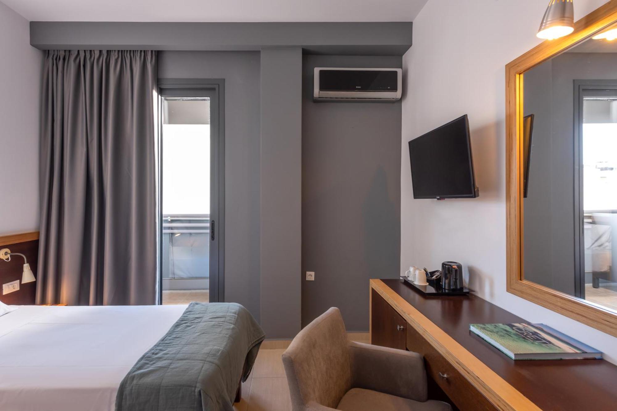Отель Iraklion Hotel